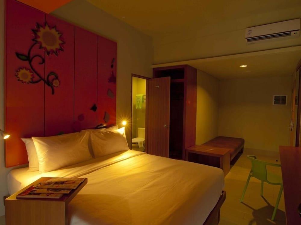 MaxOneHotels.com アット サバン ジャカルタ エクステリア 写真