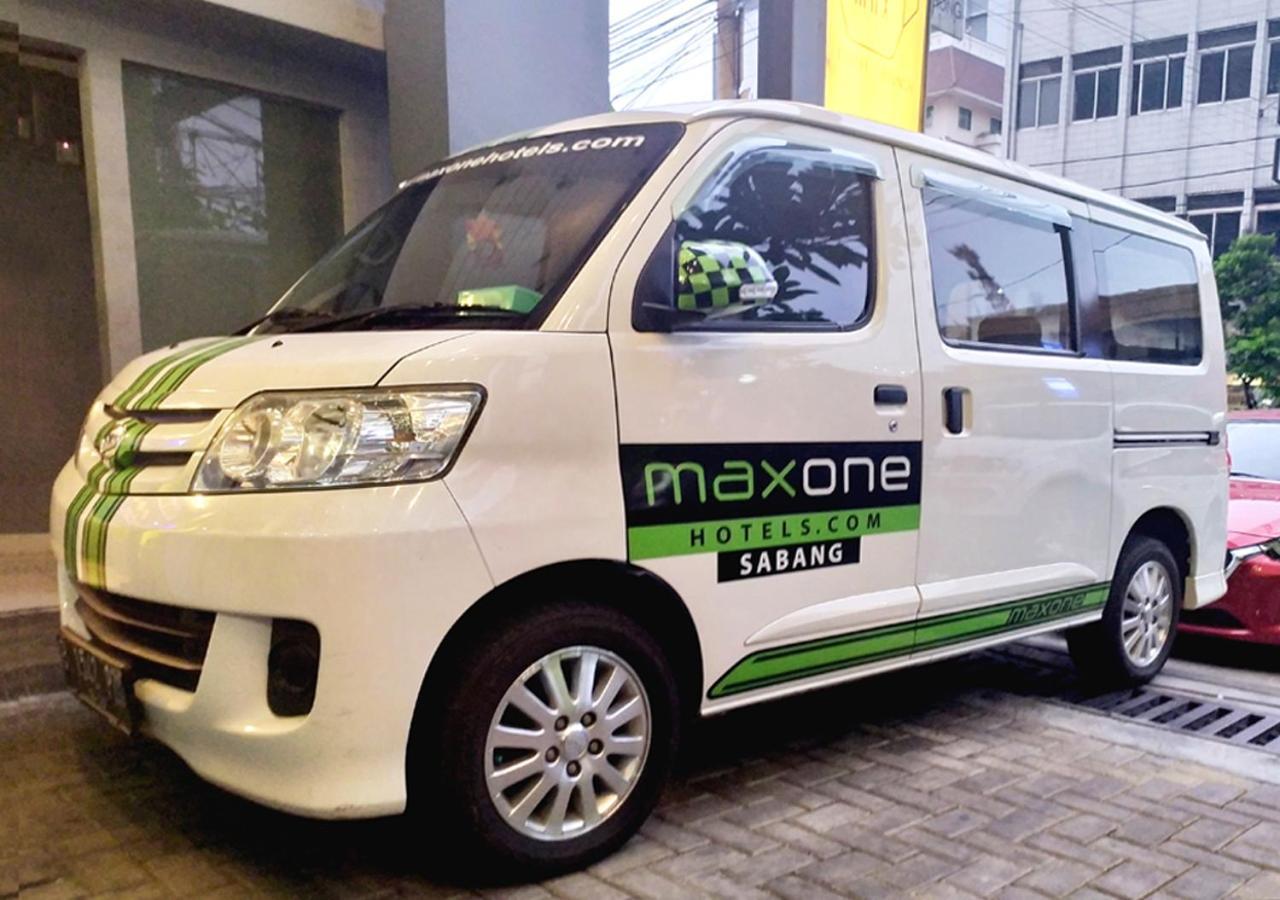 MaxOneHotels.com アット サバン ジャカルタ エクステリア 写真