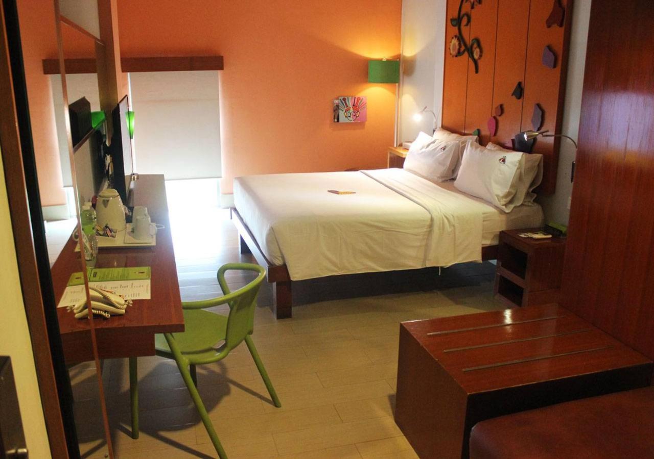 MaxOneHotels.com アット サバン ジャカルタ エクステリア 写真